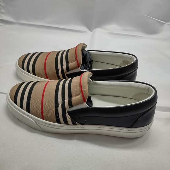 Burberry Thompson Stripe Icon Men's Sneaker - Picture 2 of 11